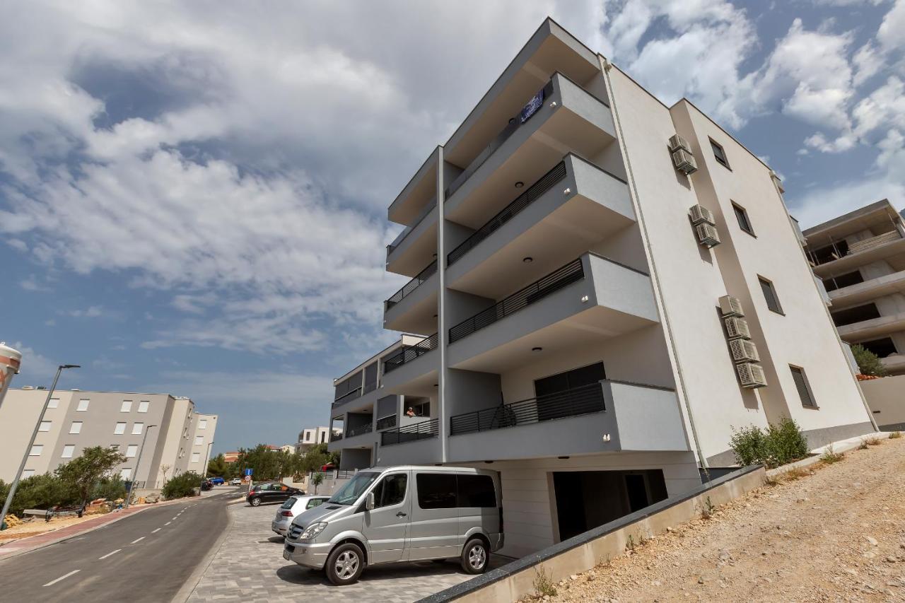 Luxury Apartment Adriasun Free Beach Parking Макарська Екстер'єр фото